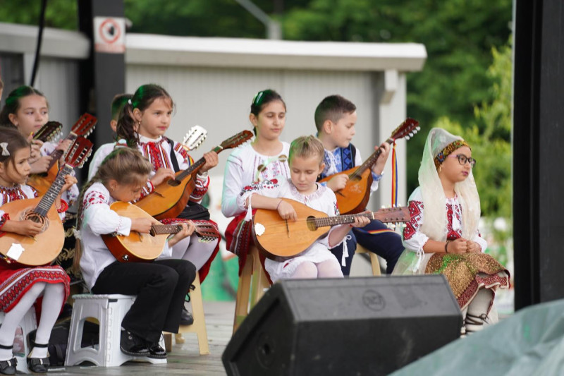 Ansamblul „Nova”