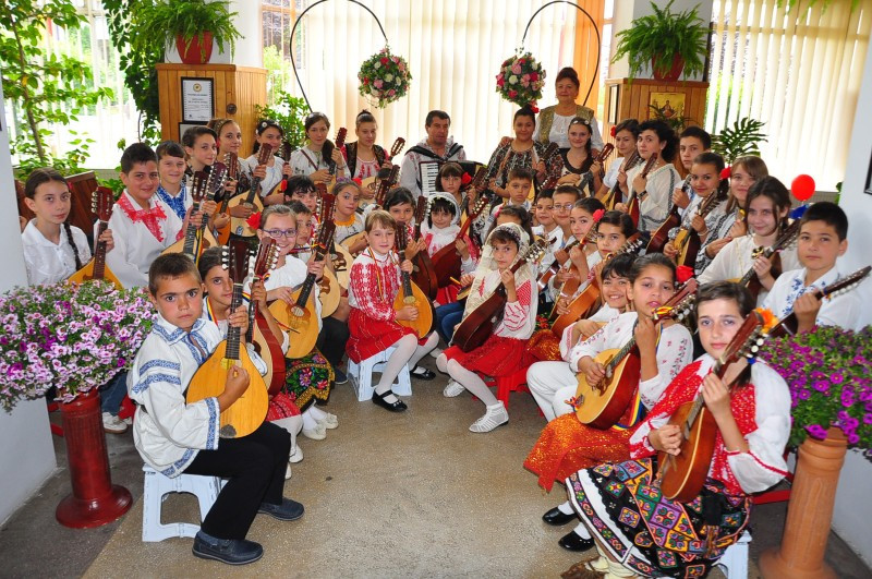 Ansamblul „Nova”