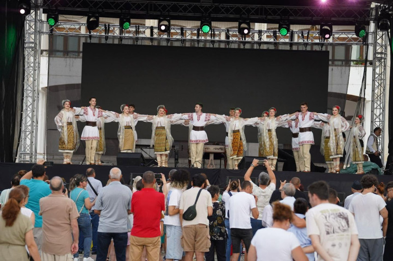 Ansamblul Folcloric "Plai de Dor"