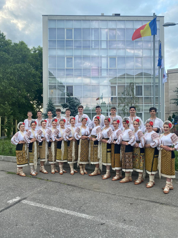 Ansamblul Folcloric "Plai de Dor"