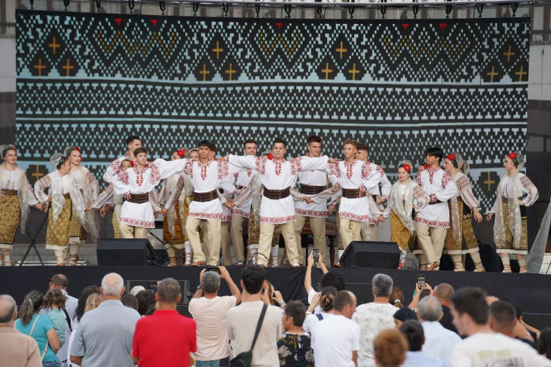 Ansamblul Folcloric "Plai de Dor"